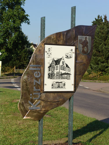 Ortseinfahrt 3